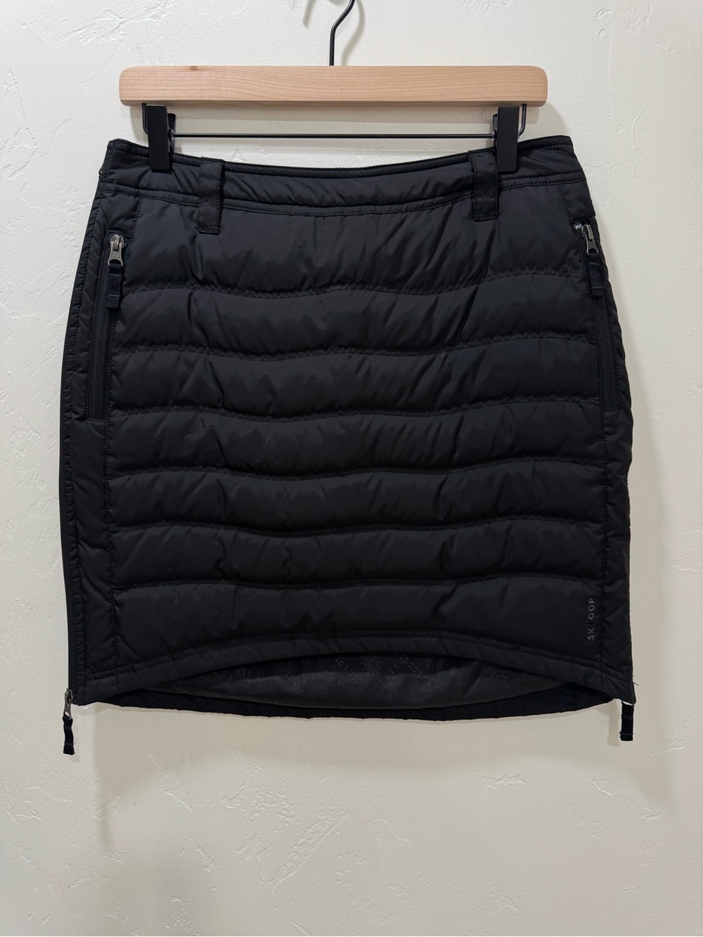 SKHOOP Down Quilted Black Insulated Skirt Women's Medium Gorpcore Outdoor - Picture 2 of 16